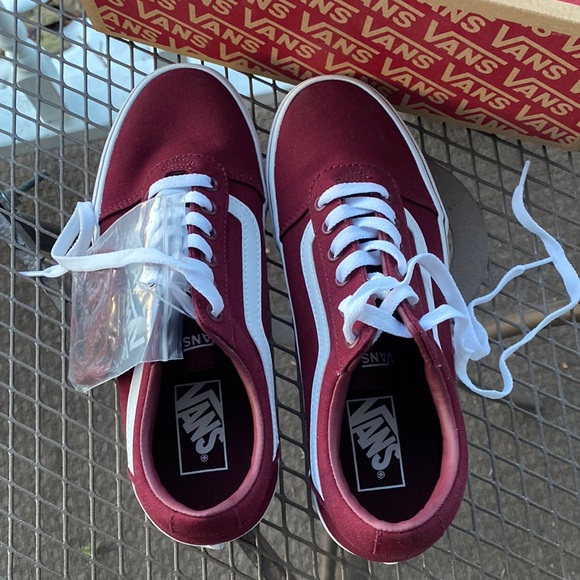 BRAND NEW Women's Vans Ward Burgundy size 9.0 Low Top Classic Sneaker Skate Shoe - Picture 9 of 14